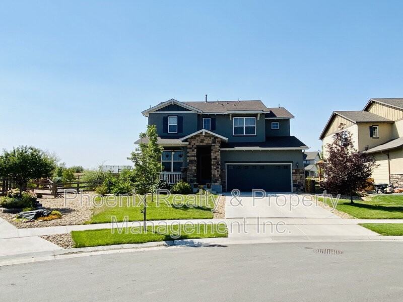 963 Laramie Ln - Photo 4 of 29