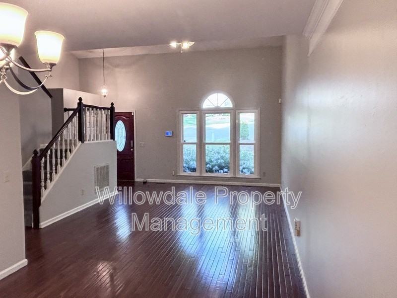 211 Gettysburg Dr - Photo 6 of 37