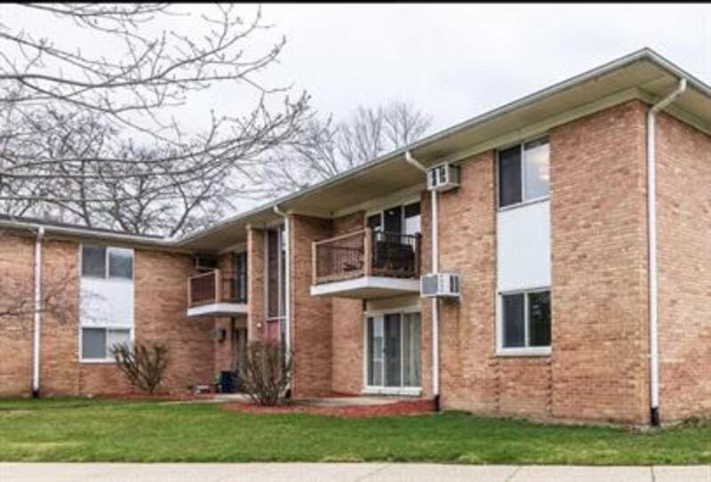 1261 Island Dr - Photo 2 of 14