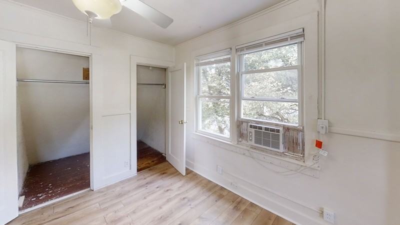 902 Woodlawn Ave - Photo 4 of 10