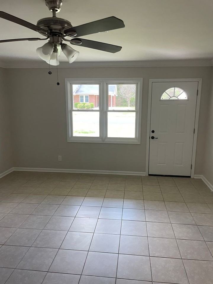 12 Oakcrest Trl Ne - Photo 3 of 11