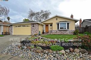 featured image of 4212 Vincente St