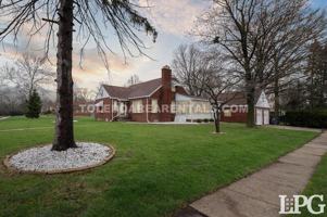 featured image of 391 Perry Dr
