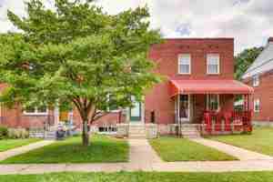 featured image of 8617 Oak Rd