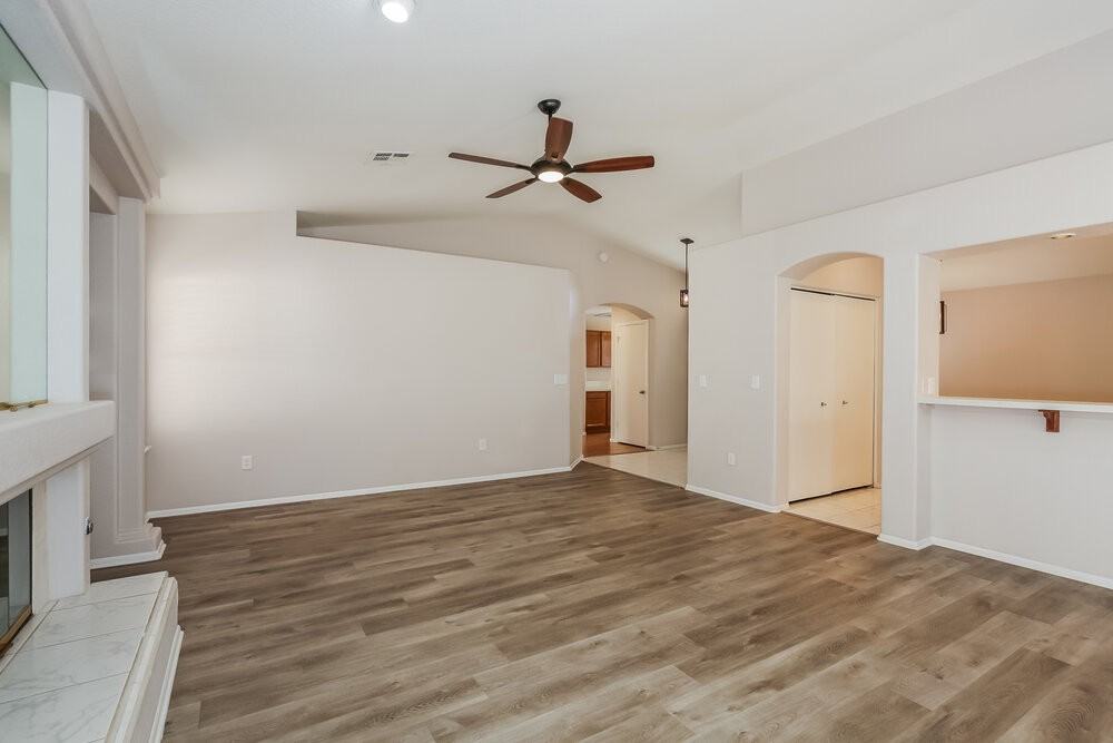 5028 Monte Del Sol Lane - Photo 5 of 16