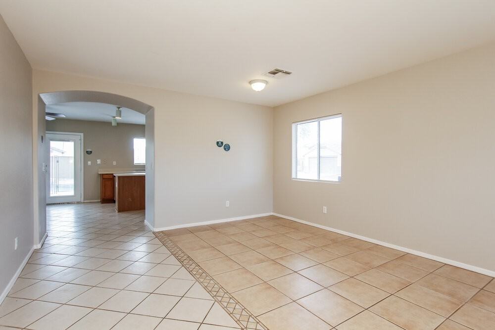 6249 W Encinas Ln - Photo 4 of 17