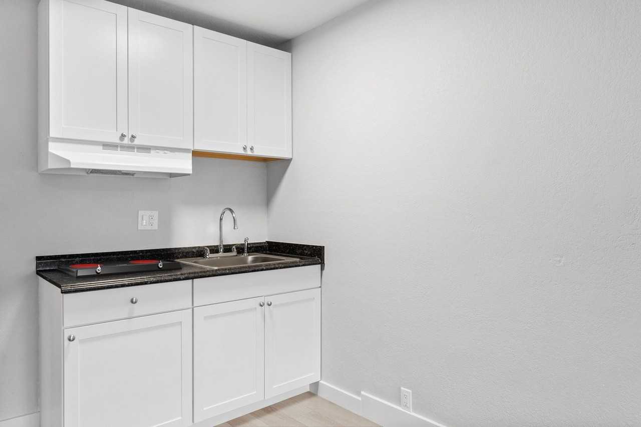 Vista De Luna - Photo 5 of 13