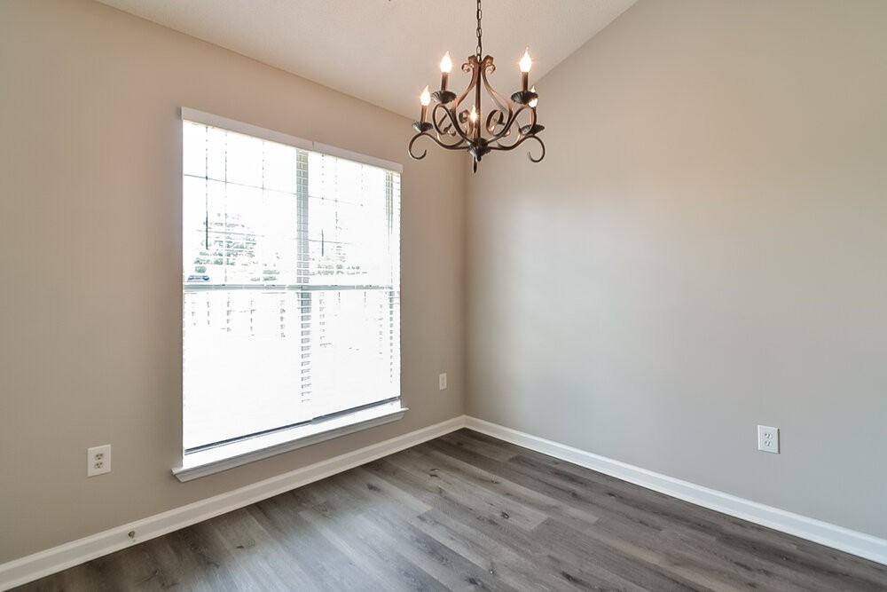 1801 Cherry Creek Dr - Photo 7 of 19