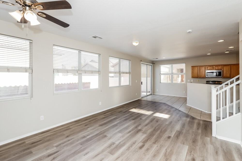 6627 Brick House Ave - Photo 5 of 17