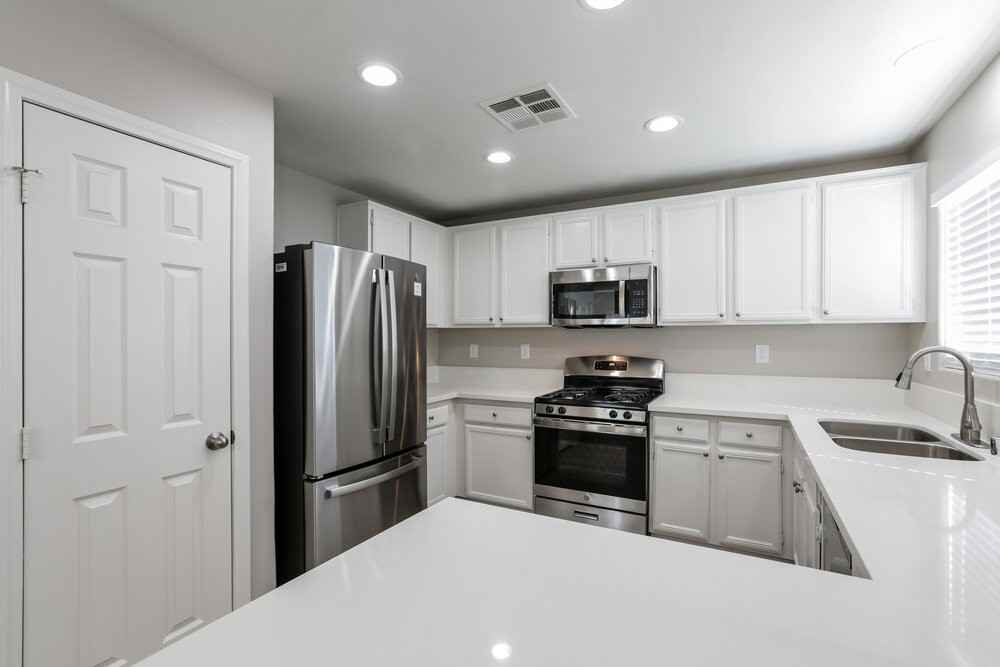 10210 Nolinas St - Photo 6 of 17