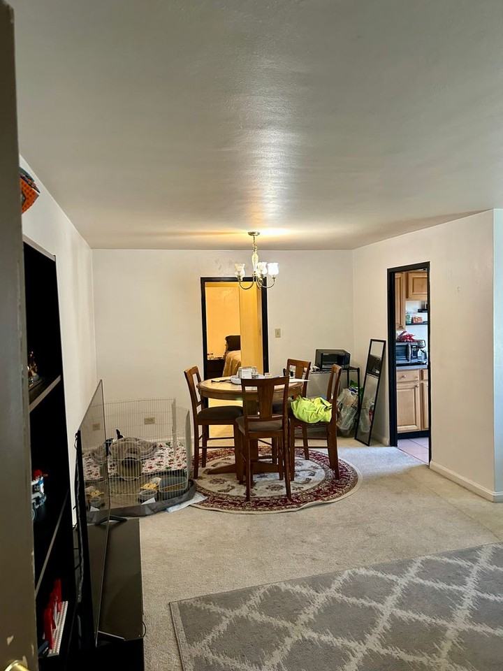 Tiffany Place - Photo 3 of 8