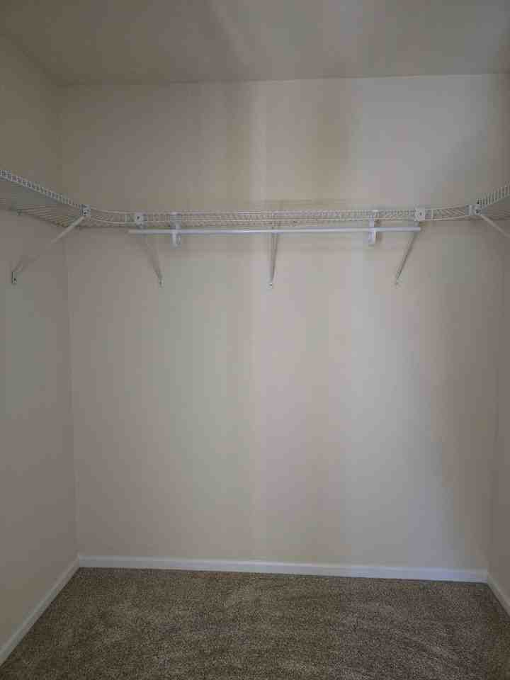 510 E 1st St - Photo 3 of 6