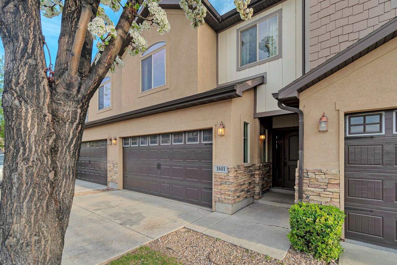 1801 W 850 S - Photo 3 of 25