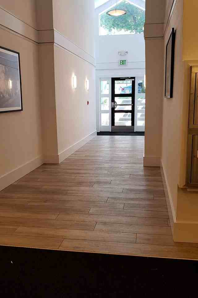 Watermarke Apts. - Photo 2 of 33