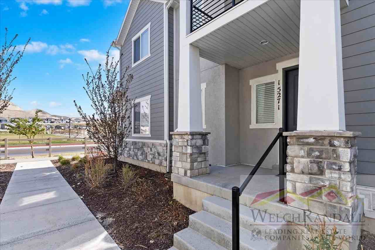 15271 S Reins Way - Photo 3 of 31