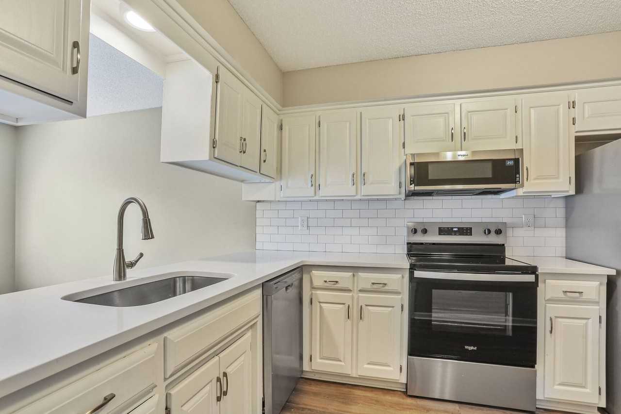 11624 Bluejacket St - Photo 7 of 18