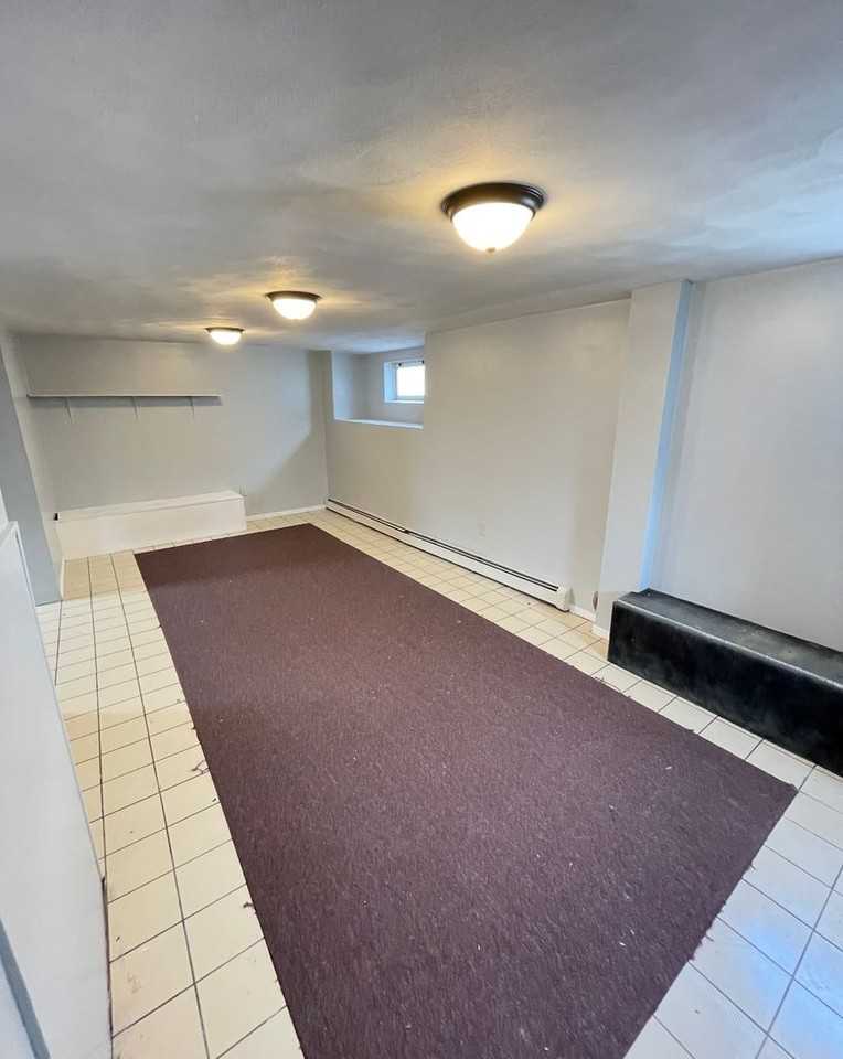 65 Wainwright St - Photo 3 of 10