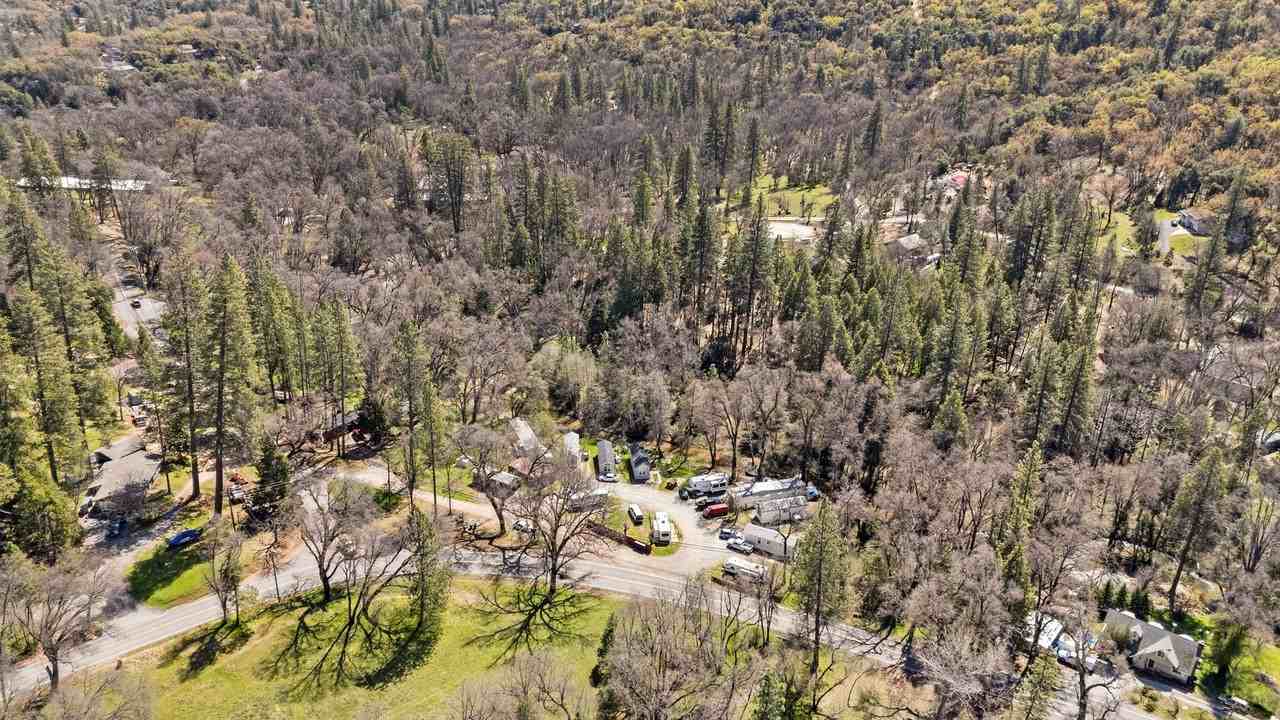 Hemmingway's Retreat - Photo 3 of 4