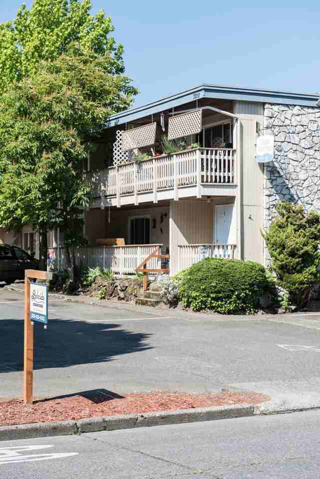 Lockside Apartments - Photo 7 of 19