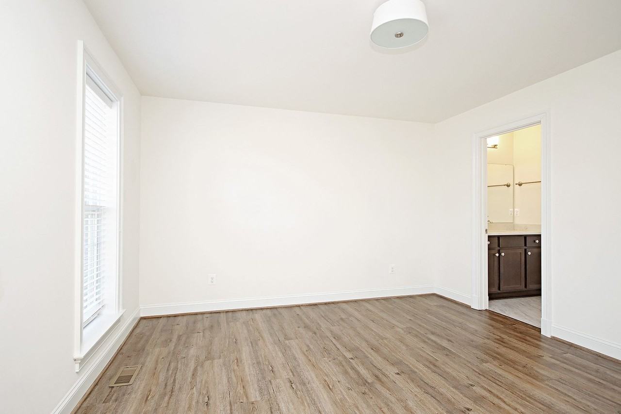 665 Wheatfield Ct - Photo 6 of 18