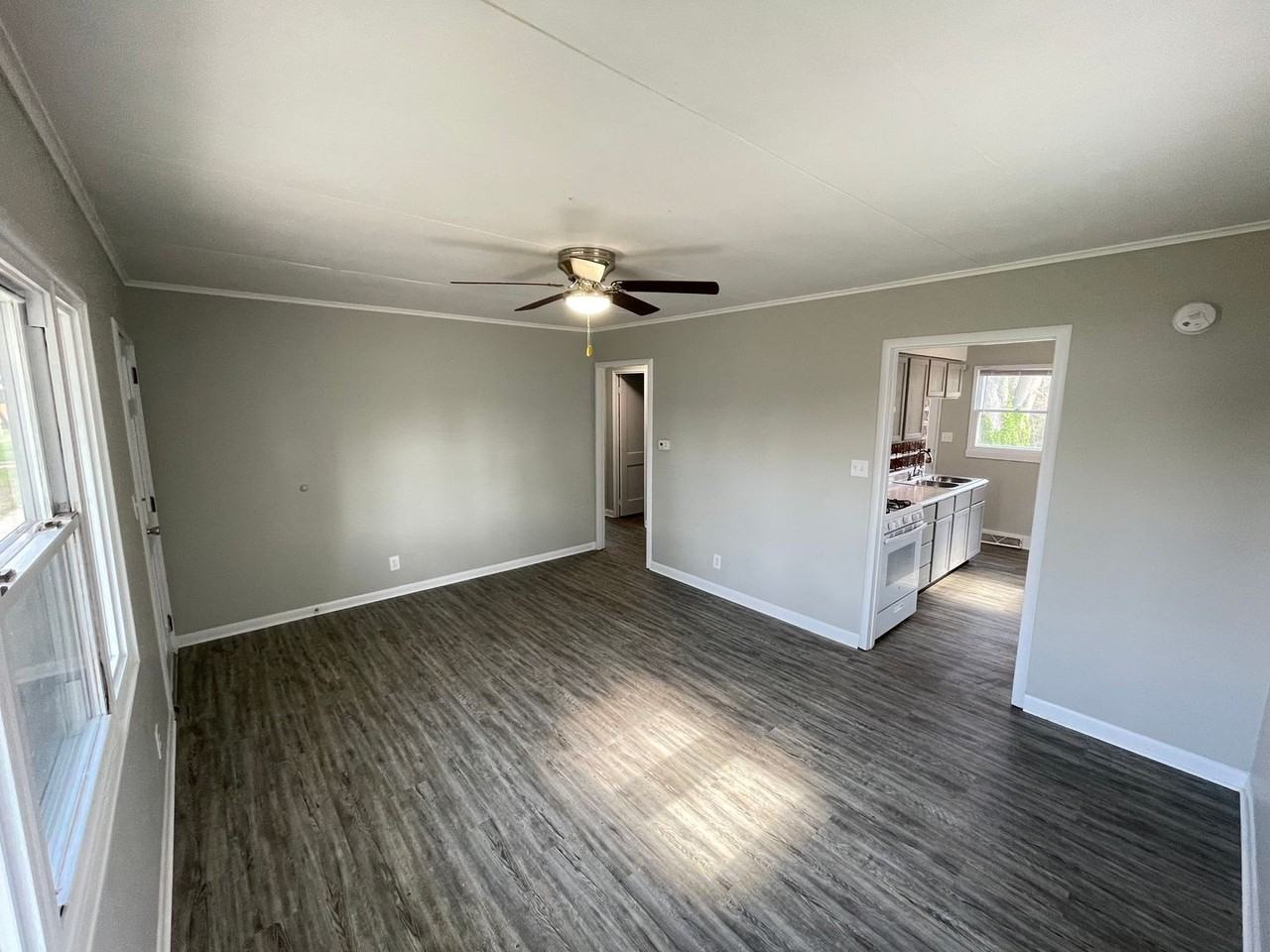 2160 Ulen Ln - Photo 6 of 12