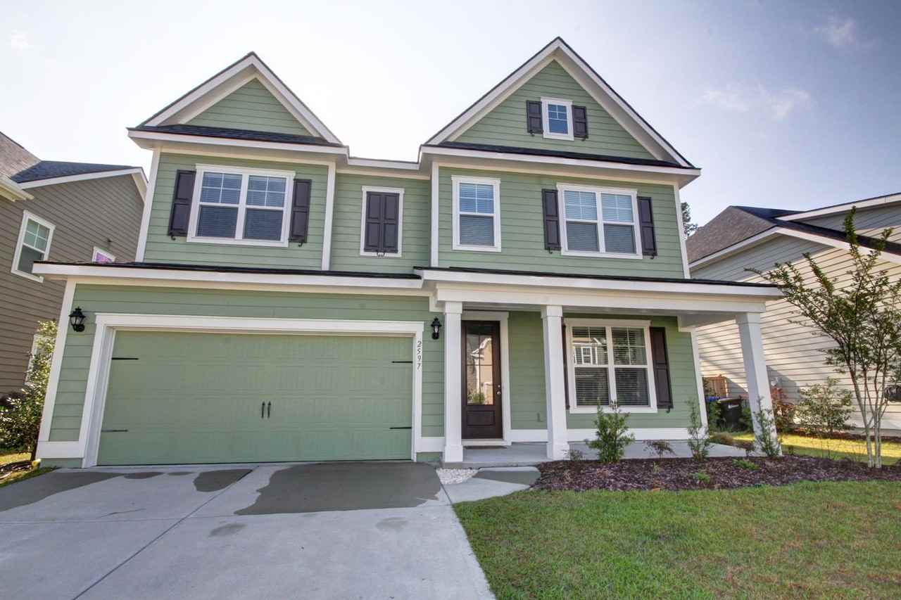 2597 Larch Lane - Photo 2 of 39