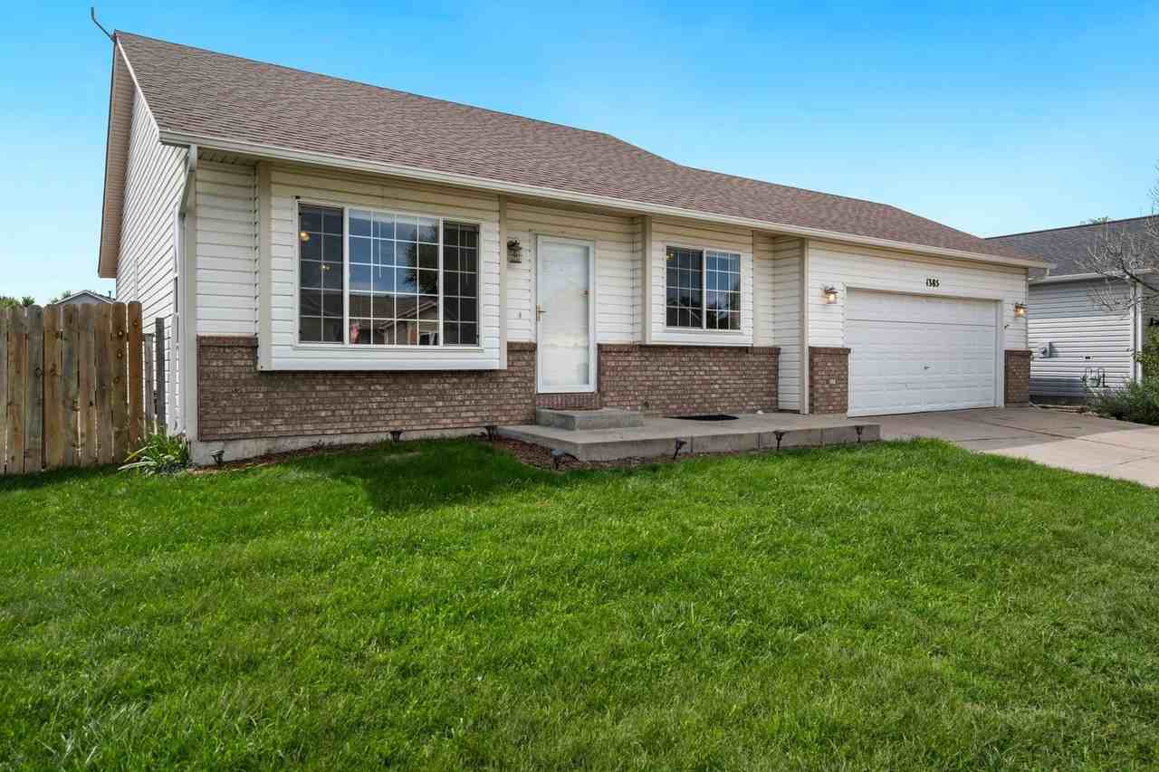 1385 Keywood Ct - Photo 2 of 20