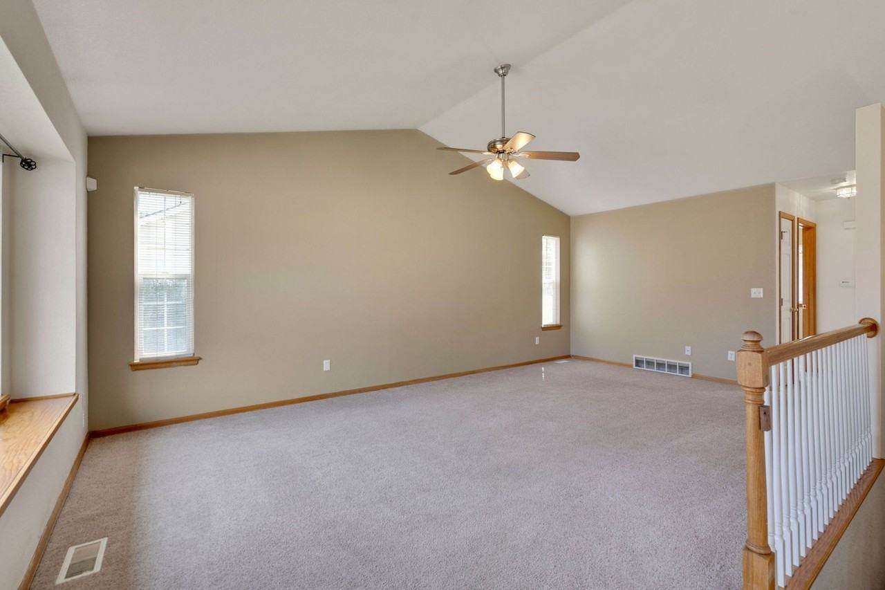 1385 Keywood Ct - Photo 3 of 20