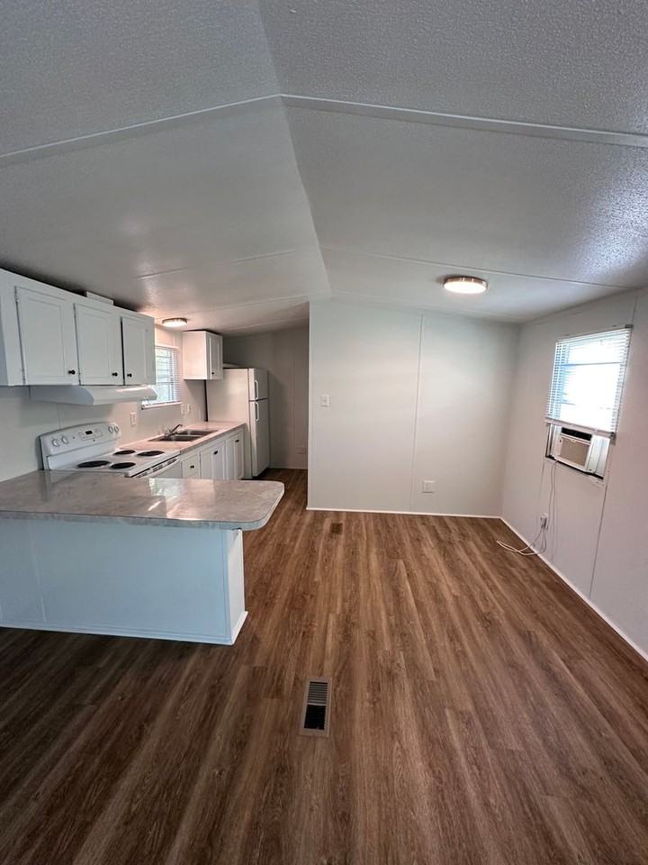 118 Matthias Briggs Dr - Photo 3 of 13