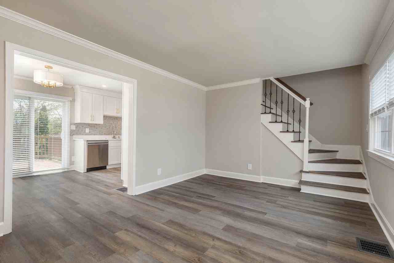 1608 Shady Ln - Photo 3 of 40