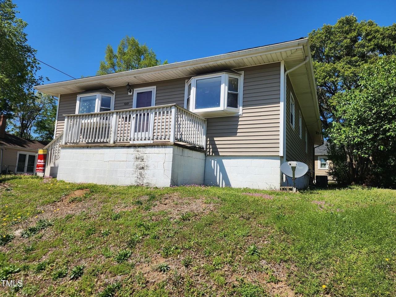 1001 E Davie St - Photo 2 of 3