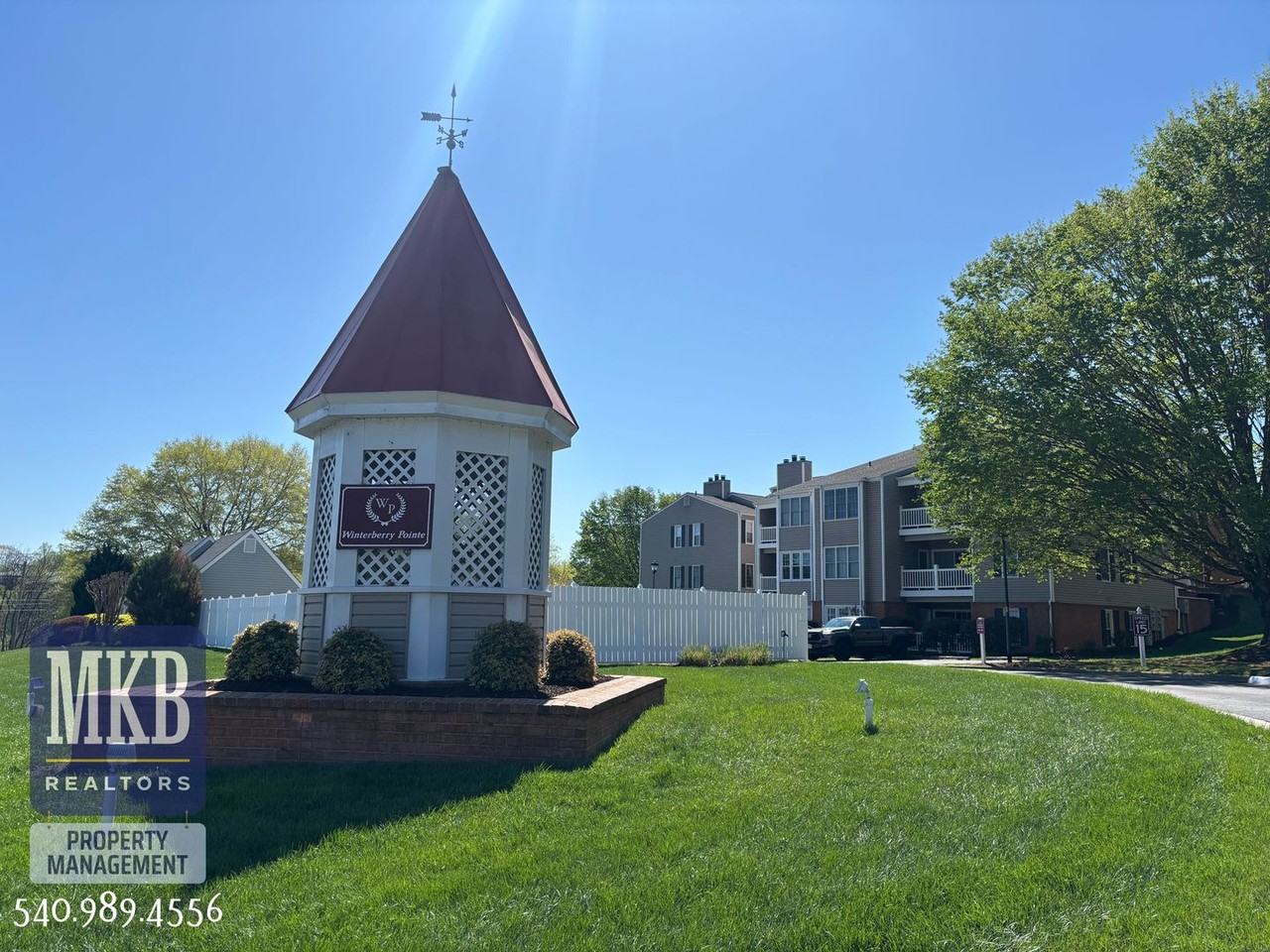 3048 Winterberry Dr - Photo 2 of 43