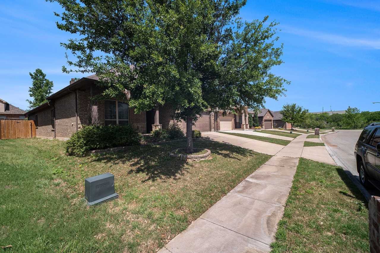 10412 Mono Lake Rd - Photo 2 of 26