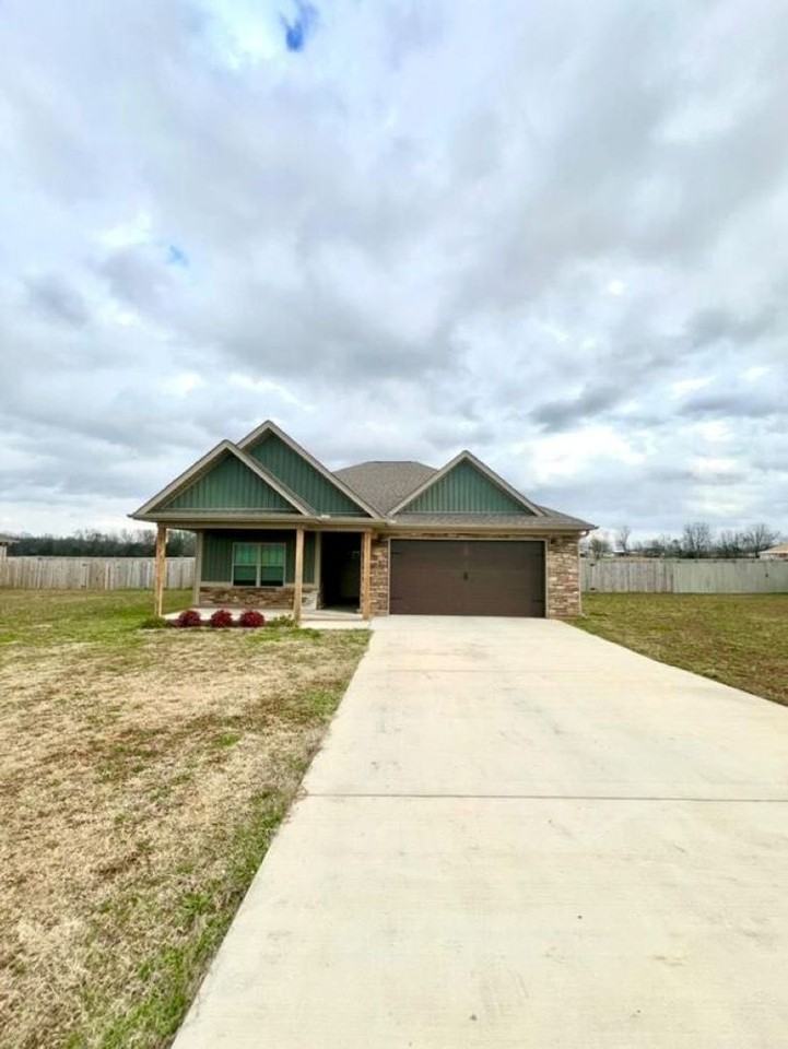 15100 Blackburn Rd - Photo 2 of 30