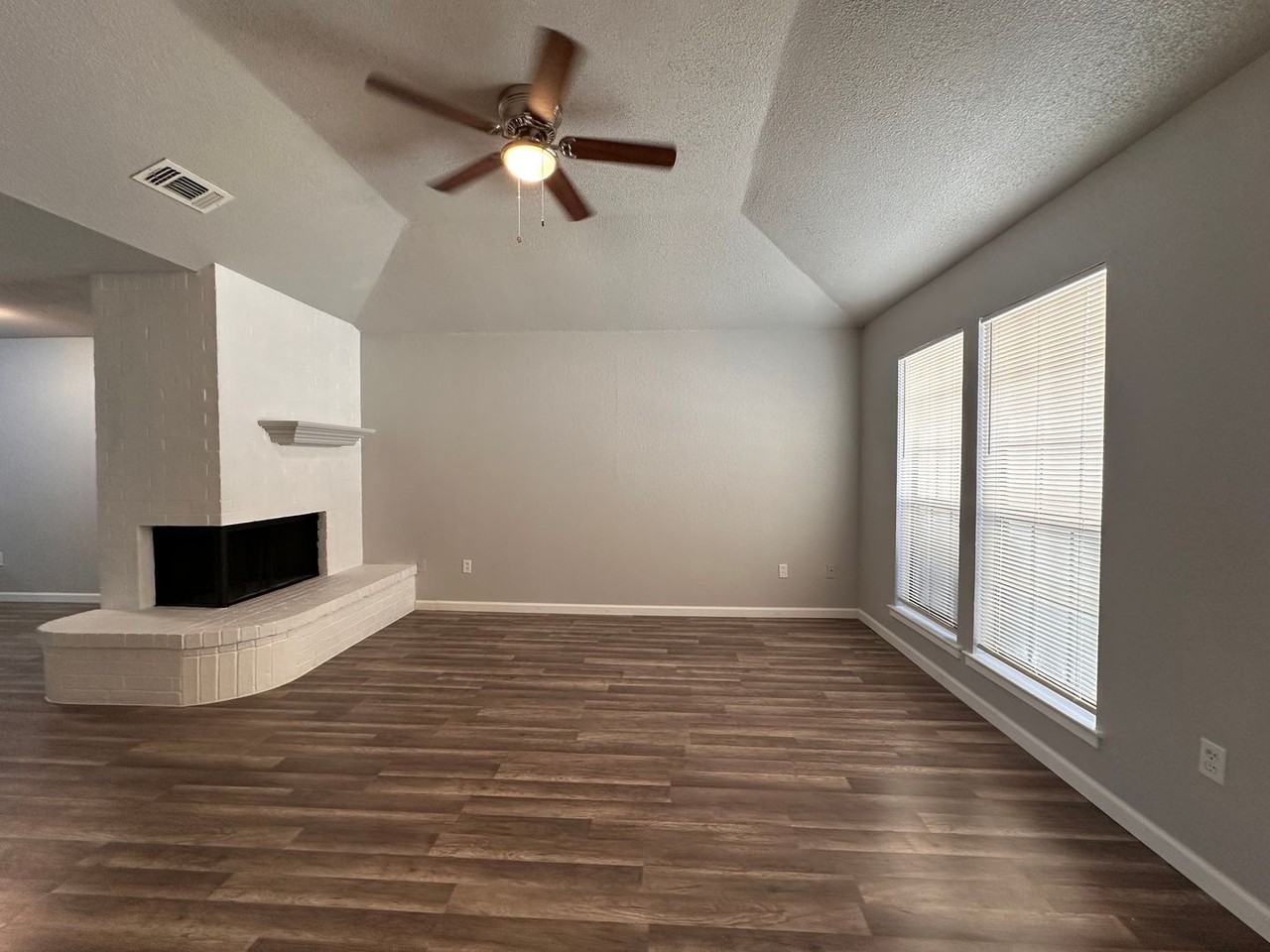 6317 Shasta Trl - Photo 2 of 17