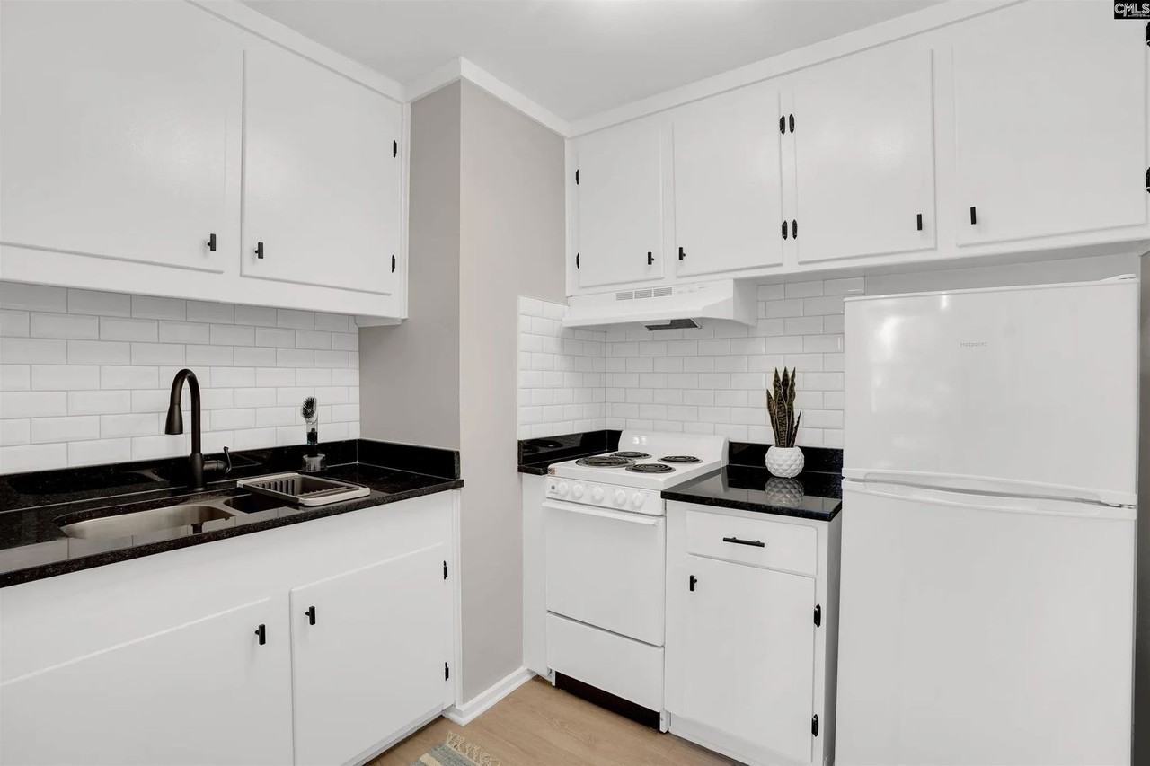 2746 Montgomery Ave #1 - Photo 4 of 10