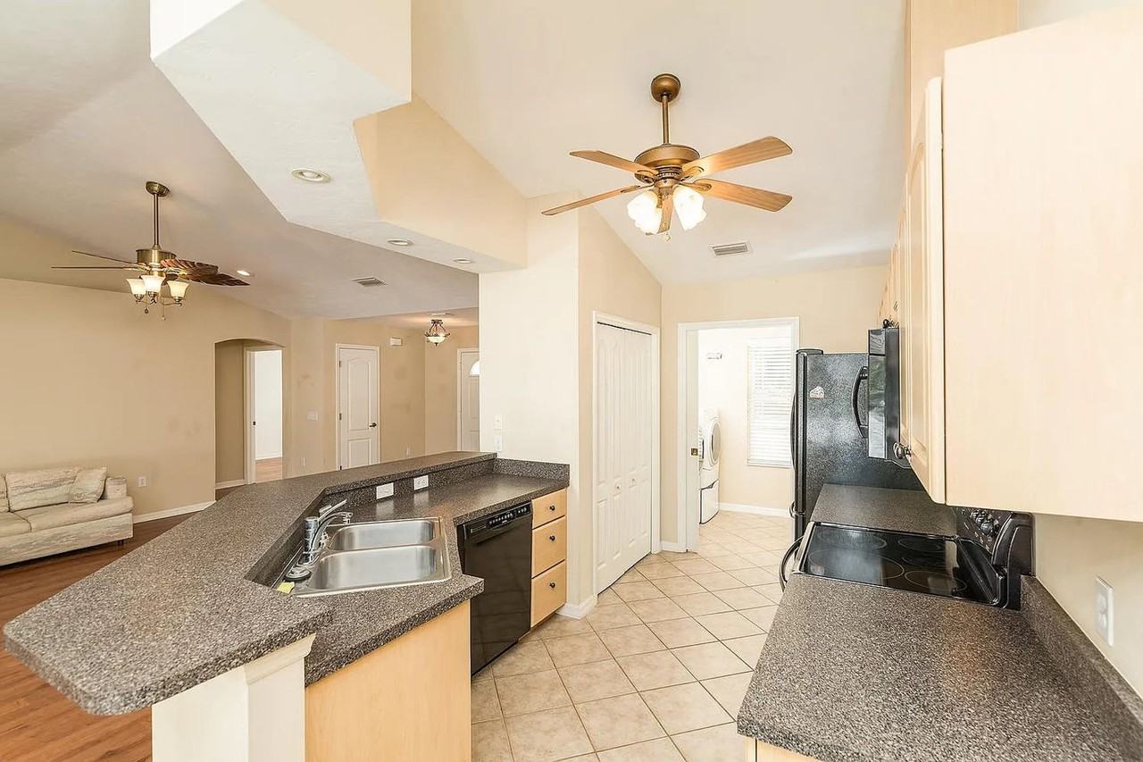 14678 Nw 150th Pl - Photo 3 of 20
