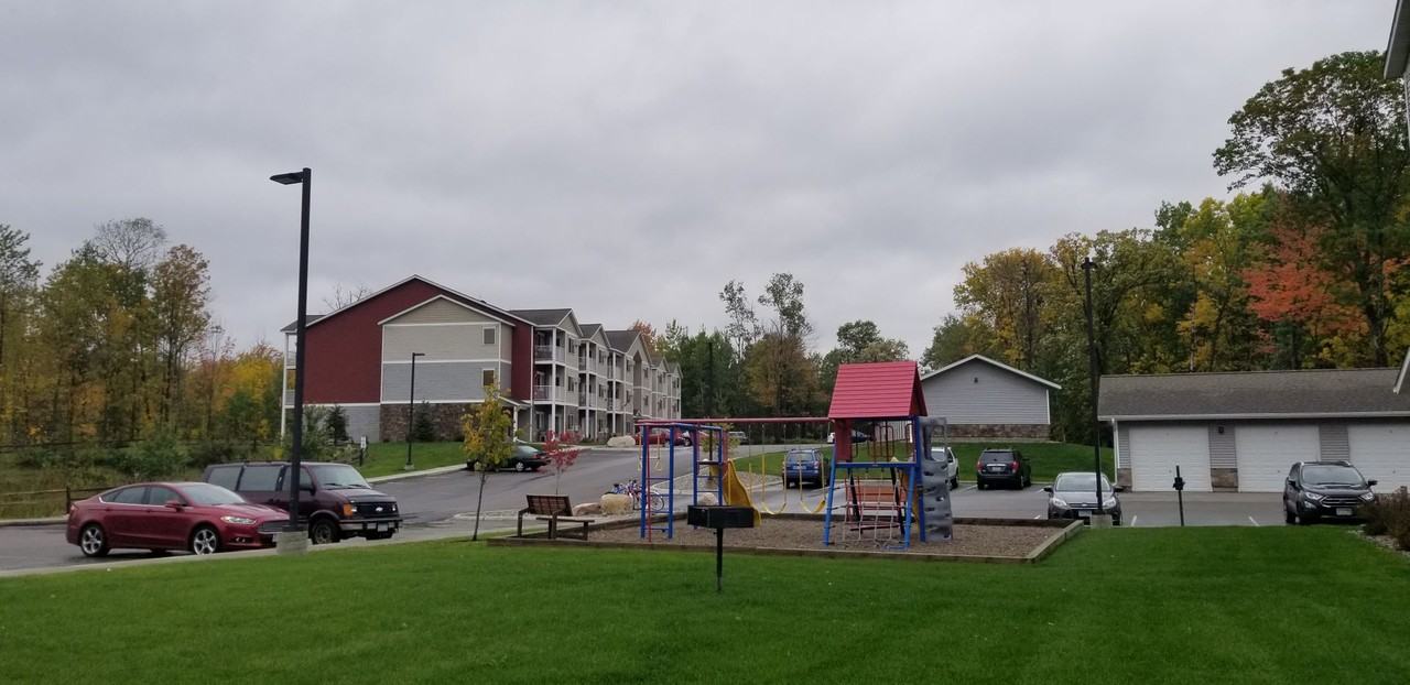 River Hills Apartments 2 - Photo 4 of 13