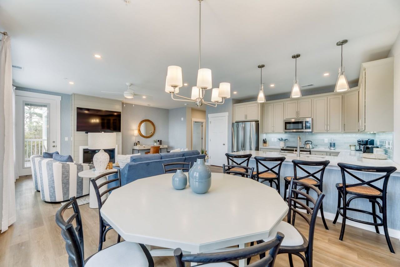 1703 Paget Rd - Photo 2 of 16