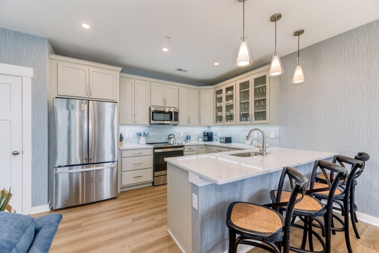 1703 Paget Rd - Photo 3 of 16