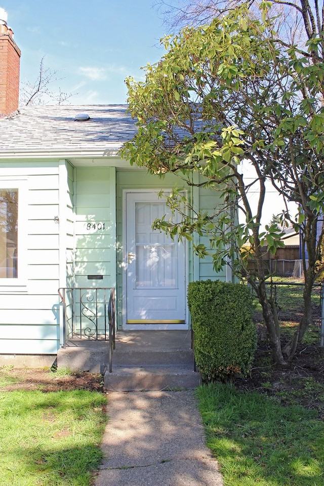8401 Ne Going Pl - Photo 2 of 29