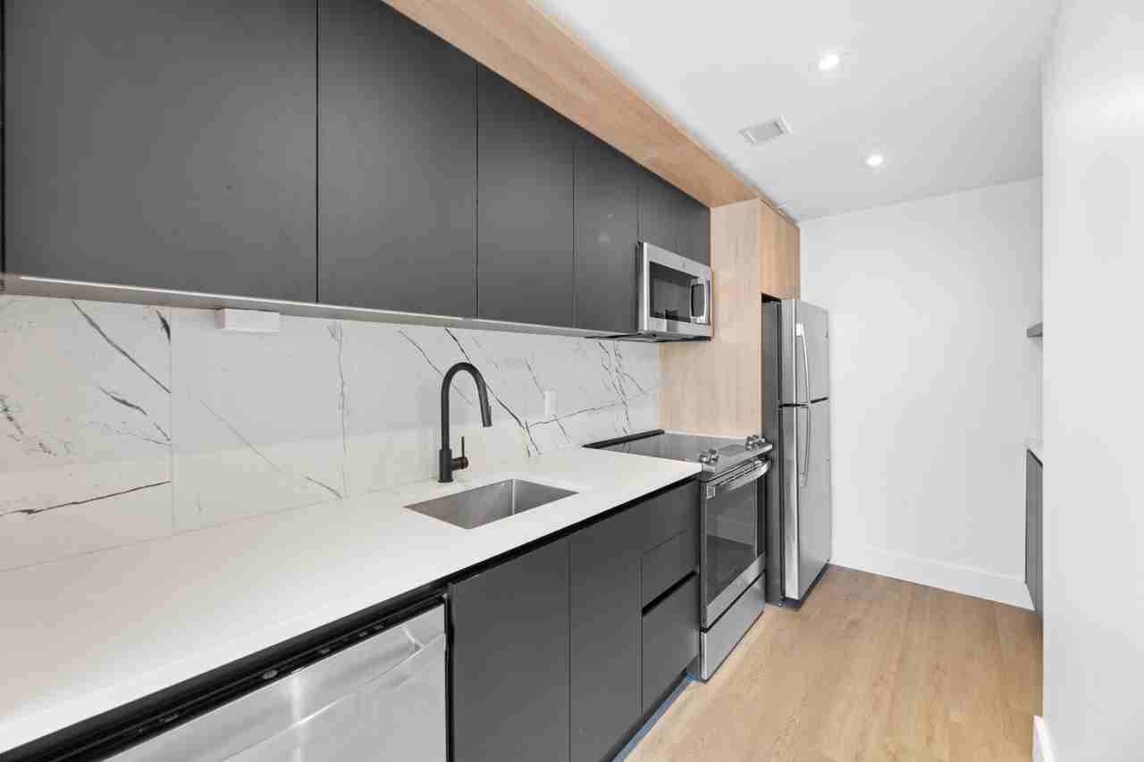 16fifty - Photo 3 of 28