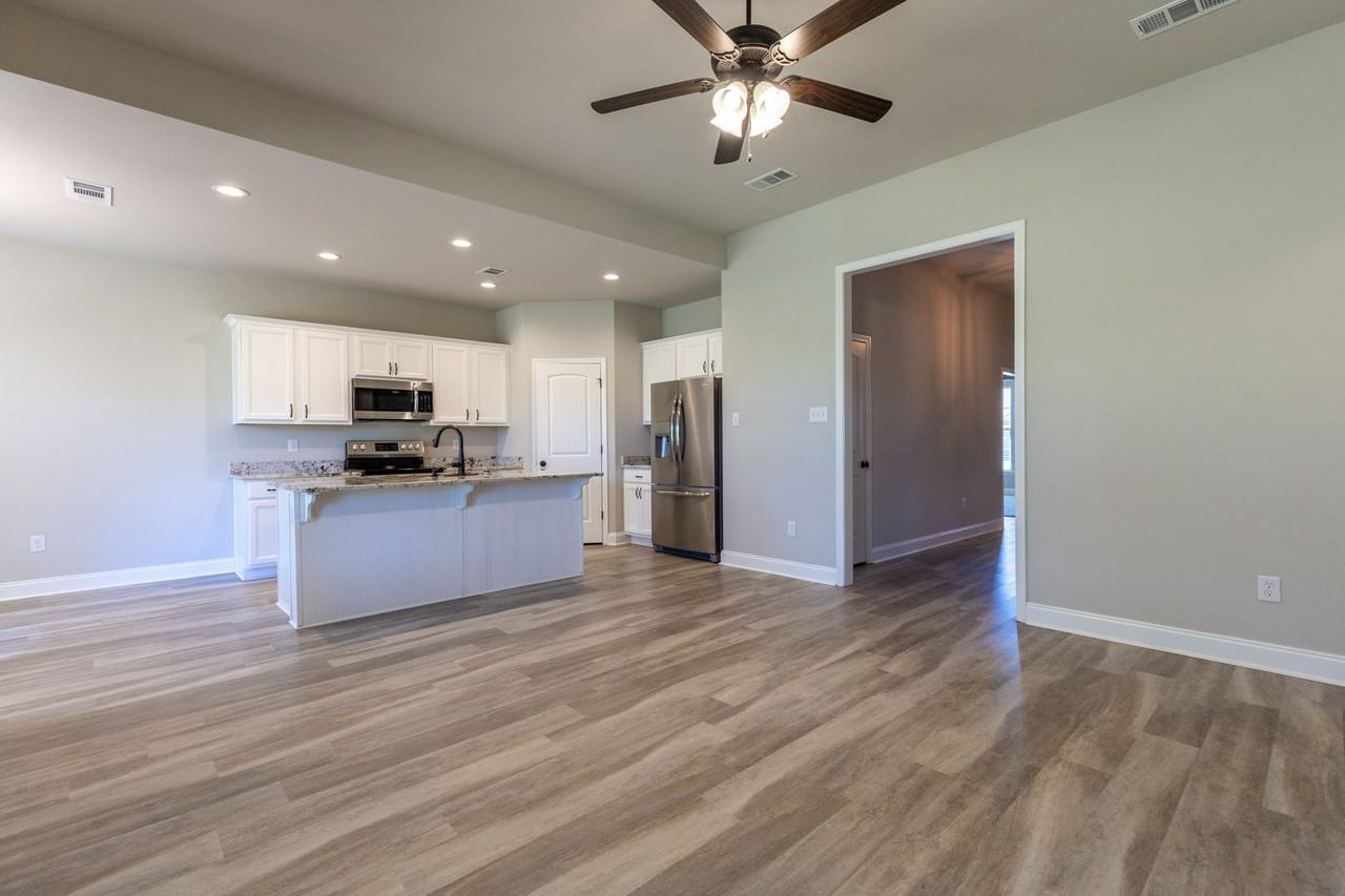 14627 Chenin Blanc Dr - Photo 2 of 17