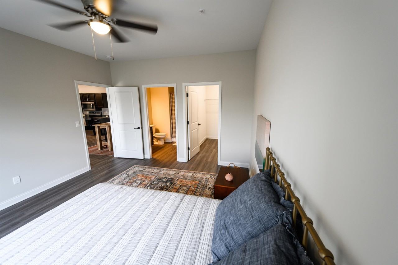 Plum Ridge Apartments - Photo 3 of 9