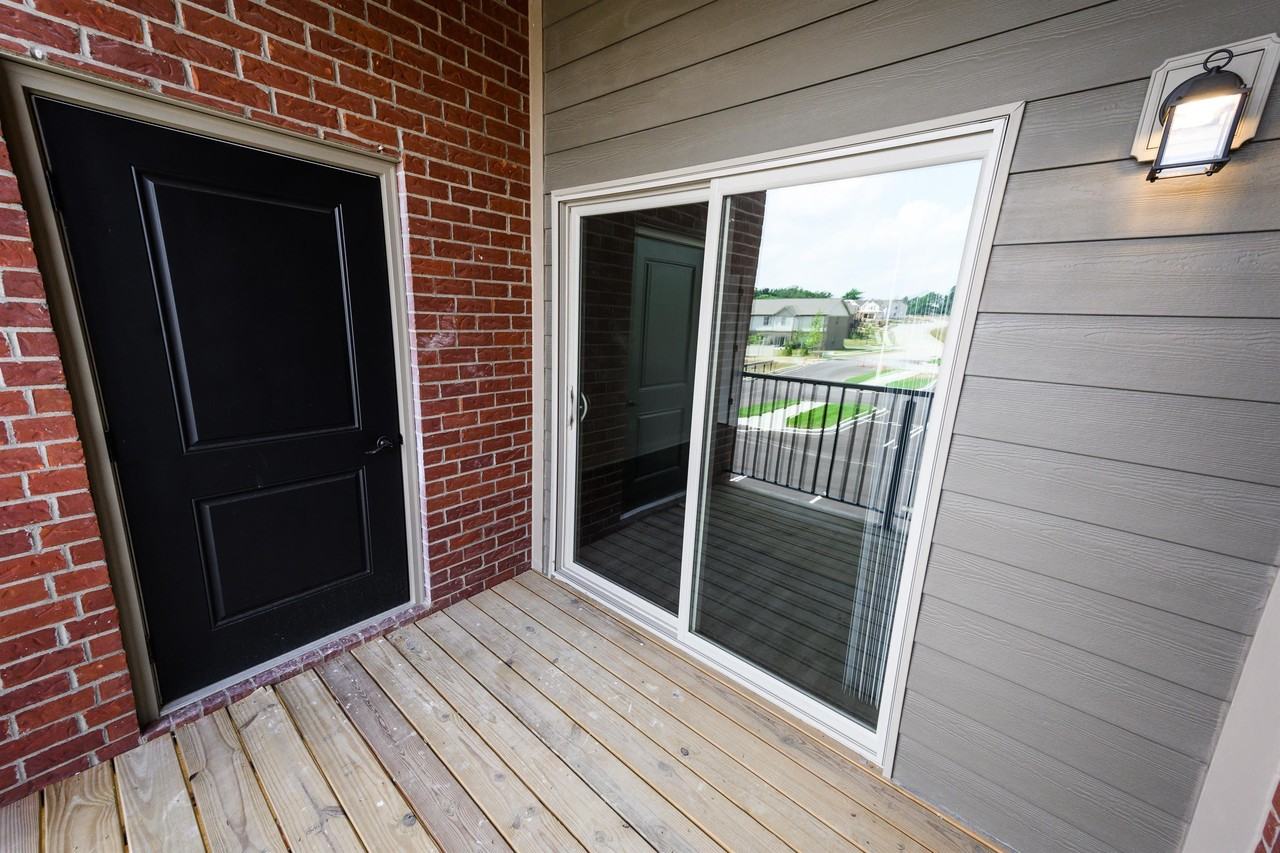 Plum Ridge Apartments - Photo 6 of 9