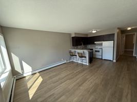 featured image of 74 Birch Ave S