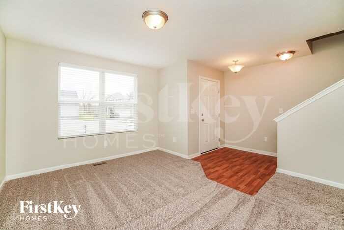 8790 Conestoga Valley Dr - Photo 2 of 14