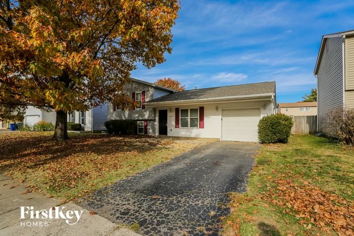 2872 Liberty Bell Ln - Photo 2 of 15