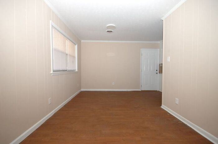 445 Potts Rd - Photo 3 of 10