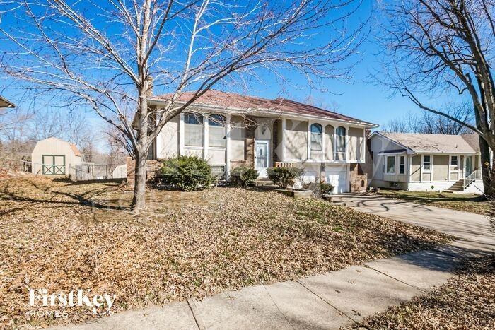 17008 E 2nd St S - Photo 2 of 15